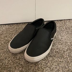 🆕 Vans slip on’s